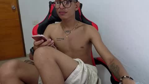 niklaus_wolf online show from March 2026 05:03:01 AM