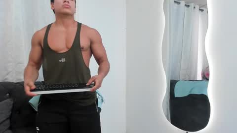 Snapshot of niklause_froid chatting on February 2025 01:11:02 PM niklause_froid online show from February 2025 01:11:02 PM