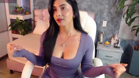 Niko Robin online show from November 2025 08:24:02 PM