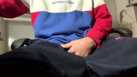 Niko online show from December 2024 04:08:02 PM