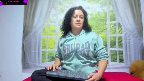 Snapshot of nikol32__ chatting on October 2025 11:18:01 AM dayan online show from October 2025 11:18:01 AM