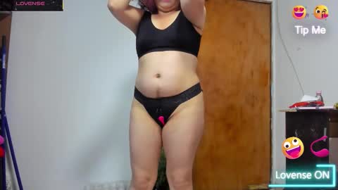 Snapshot of nikol32__ chatting on October 2025 11:56:02 AM dayan online show from October 2025 11:56:02 AM