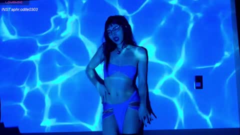 Nicole cam online show from October 2025 10:18:02 PM