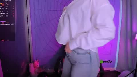 Snapshot of nikol_kitt chatting on October 2025 07:41:01 PM Little Niko Help me reach my goals online show from October 2025 07:41:01 PM