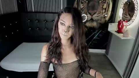 Snapshot of nikol_rang__ chatting on October 2025 08:22:02 PM Nikol Rang online show from October 2025 08:22:02 PM