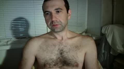 nikolas_vaz online show from October 2025 08:53:02 PM