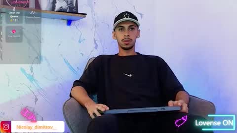 Snapshot of nikolay_dimitrov chatting on October 2025 05:40:01 AM online show from October 2025 05:40:01 AM