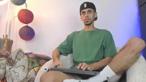 Snapshot of nikolay_dimitrov chatting on June 2026 11:44:01 PM online show from June 2026 11:44:01 PM