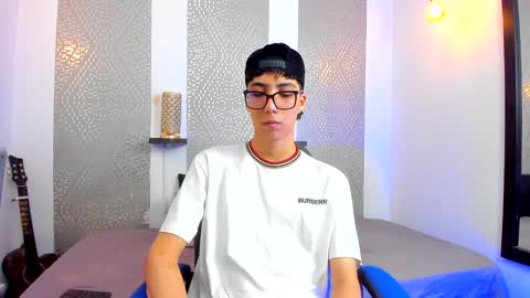    online show from February 2025 04:04:01 AM