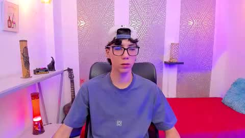    online show from October 2025 04:20:02 AM