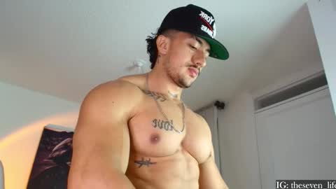 Niko online show from October 2025 06:21:02 AM