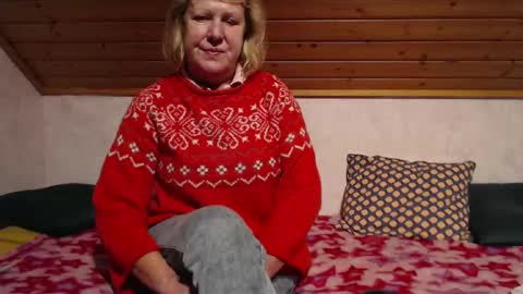 Snapshot of nikole111 chatting on December 2024 04:42:01 PM Nikole1 online show from December 2024 04:42:01 PM