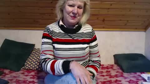 Snapshot of nikole111 chatting on January 2025 11:24:01 AM Nikole1 online show from January 2025 11:24:01 AM
