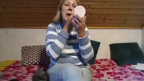 Snapshot of nikole111 chatting on October 2025 11:31:01 AM Nikole1 online show from October 2025 11:31:01 AM