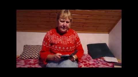 Snapshot of nikole111 chatting on October 2025 09:11:04 AM Nikole1 online show from October 2025 09:11:04 AM