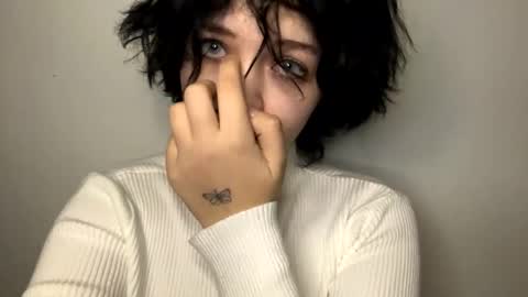 Snapshot of nikoli_naw chatting on January 2025 07:03:01 PM nikoli_naw online show from January 2025 07:03:01 PM