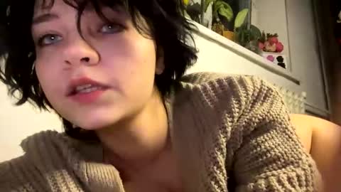 Snapshot of nikoli_naw chatting on January 2025 08:19:02 PM nikoli_naw online show from January 2025 08:19:02 PM