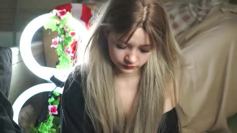 Snapshot of nikoli_naw chatting on September 2025 04:23:01 AM nikoli_naw online show from September 2025 04:23:01 AM