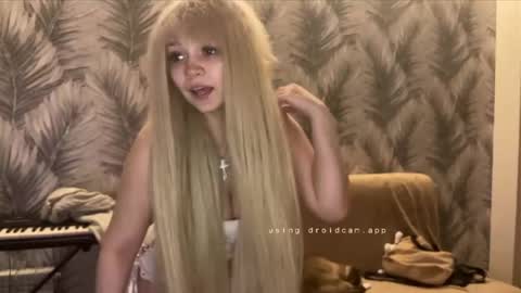 nikoli_naw online show from May 2026 06:59:01 PM