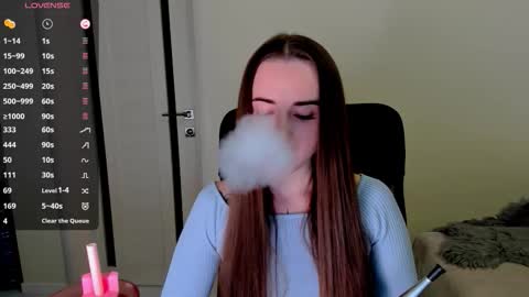 Snapshot of nikoll_s chatting on October 2025 03:39:02 AM online show from October 2025 03:39:02 AM