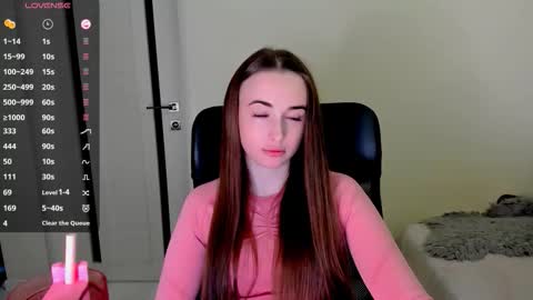 Snapshot of nikoll_s chatting on October 2025 04:45:01 AM online show from October 2025 04:45:01 AM