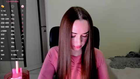 Snapshot of nikoll_s chatting on October 2025 06:32:01 AM online show from October 2025 06:32:01 AM