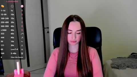 Snapshot of nikoll_s chatting on October 2025 04:59:01 AM online show from October 2025 04:59:01 AM