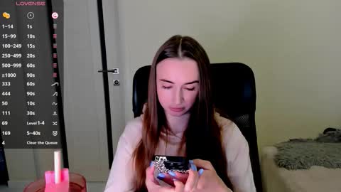 Snapshot of nikoll_s chatting on October 2025 06:59:01 AM online show from October 2025 06:59:01 AM