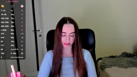 Snapshot of nikoll_s chatting on November 2025 04:22:02 AM online show from November 2025 04:22:02 AM