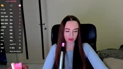 Snapshot of nikoll_s chatting on December 2025 02:39:01 AM online show from December 2025 02:39:01 AM