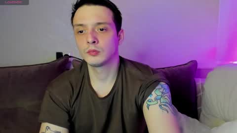 Snapshot of nikolos_vise chatting on February 2025 08:15:02 PM Nikolos online show from February 2025 08:15:02 PM