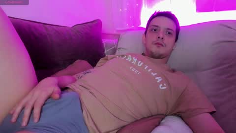 Snapshot of nikolos_vise chatting on February 2025 11:01:01 PM Nikolos online show from February 2025 11:01:01 PM