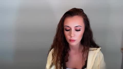 nikonara_ online show from November 2025 02:43:02 PM