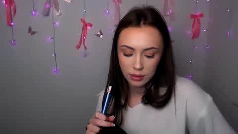 nikonara_ online show from February 2026 02:56:02 PM