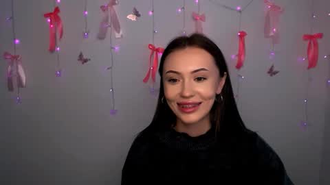 nikonara_ online show from April 2026 11:52:01 AM