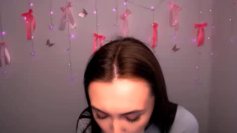 nikonara_ online show from April 2026 11:38:01 AM