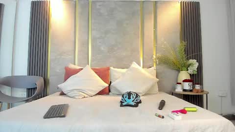 Niko Stone online show from June 2026 01:49:01 AM
