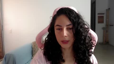 Snapshot of niky_blue chatting on February 2025 11:30:01 AM niky_blue online show from February 2025 11:30:01 AM