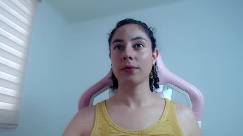 Snapshot of niky_blue chatting on March 2025 12:11:02 PM niky_blue online show from March 2025 12:11:02 PM