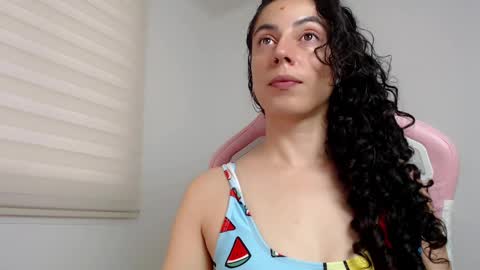 Snapshot of niky_blue chatting on March 2025 11:58:02 AM niky_blue online show from March 2025 11:58:02 AM
