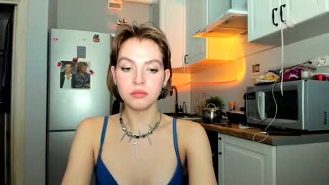 Veronica online show from March 2025 06:19:01 PM