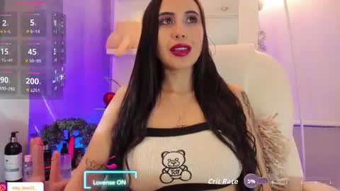     NIKY     online show from June 2026 03:25:01 AM