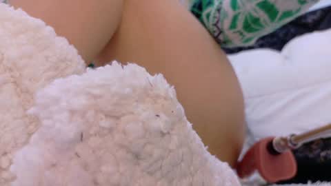  NIKY SMIT  online show from December 2024 02:42:01 PM