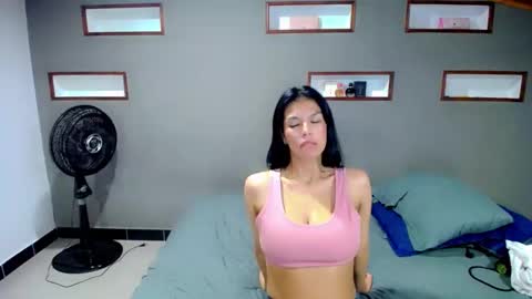 Snapshot of nila_kaia chatting on January 2025 11:58:01 PM nila online show from January 2025 11:58:01 PM