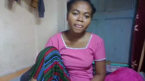 nilah online show from May 2026 05:01:02 AM