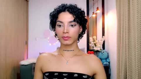 Nilam online show from March 2025 12:42:01 AM