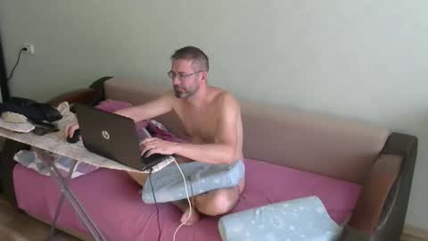 Snapshot of nilko80 chatting on June 2026 01:55:02 AM nilko80 online show from June 2026 01:55:02 AM