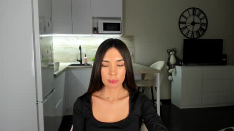 Bella online show from December 2024 06:19:01 AM