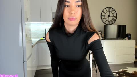 Bella online show from December 2024 02:23:02 PM