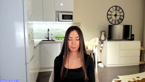 Bella online show from January 2025 08:34:02 PM